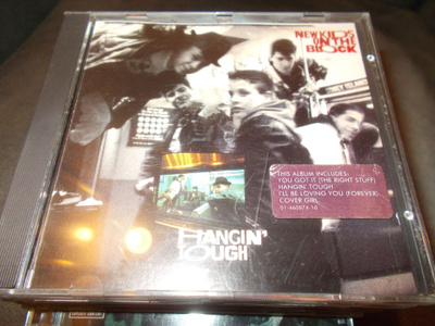 CD NEW KIDS ON THE BLOCK ** HANGIN TOUCH **