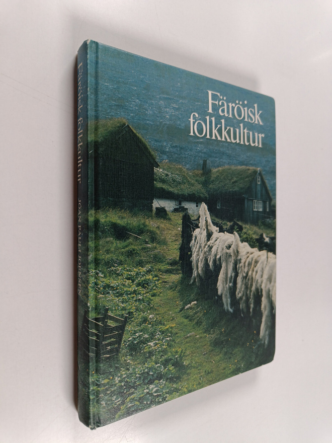 Joan Pauli Joensen : Färöisk folkkultur : en översikt