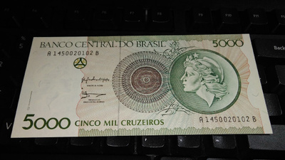 Brasilia Brazil 5000 cruzeiros 1990 P227 UNC
