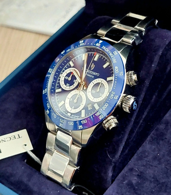 Mekaaninen kello automatic chronograph Swiss movement