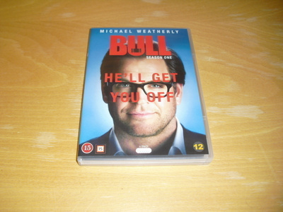 BULL, 1-KAUSI (Michael Weatherly)***