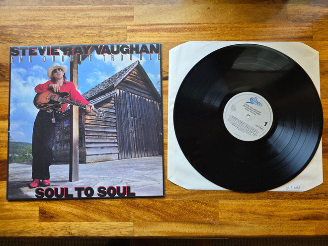 Stevie Ray Vaughan and Double Trouble - Soul to Soul