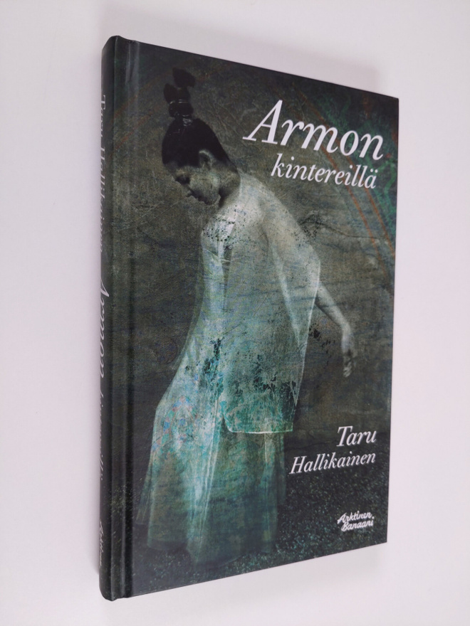 Taru Hallikainen : Armon kintereillä