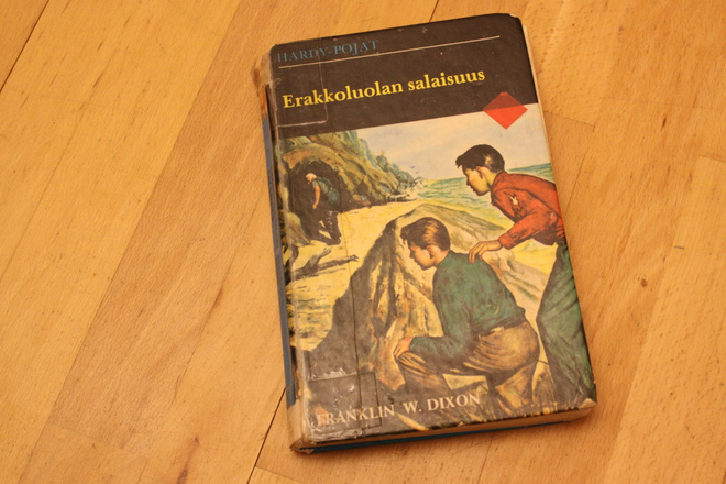 Franklin W. Dixon Erakkoluolan salaisuus Hady-Pojat D3