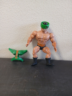 Tri-klops motu