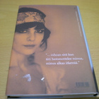 Claire Castillon: Äidin pikku pyöveli - pikkukuva 2