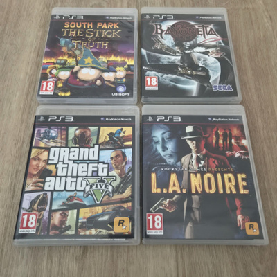 Playstation 3 + Xbox 360 + muutama muu. Yhteensä 24 Peliä.