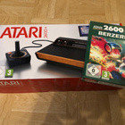Atari 2600+ pelikonsoli + Berzerk peli *UUSI* - pikkukuva 1