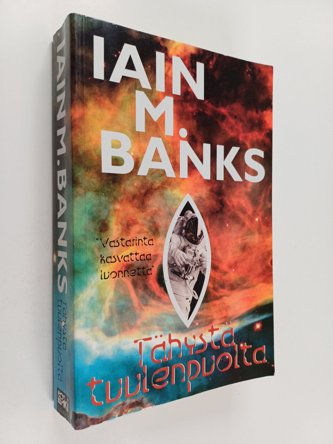 Iain Banks : Tähystä tuulenpuolta