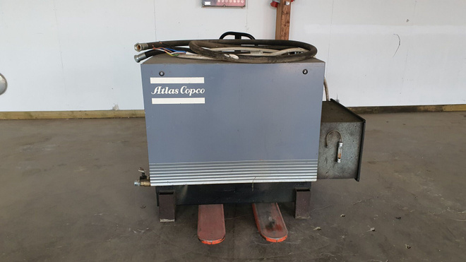 Atlas Copco GA22 kompressori + AIRCOM 270 L säiliö