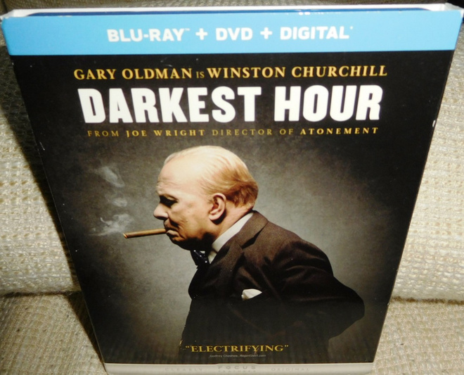 Darkest Hour [Blu-ray + DVD] (ei tekstitystä suomeksi)