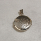 Hopeinen soikea kaiverrettu medaljonki riipus - pikkukuva 1