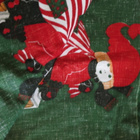 Vintage kuviollinen kangaspala - tonttuaihe - pikkukuva 2