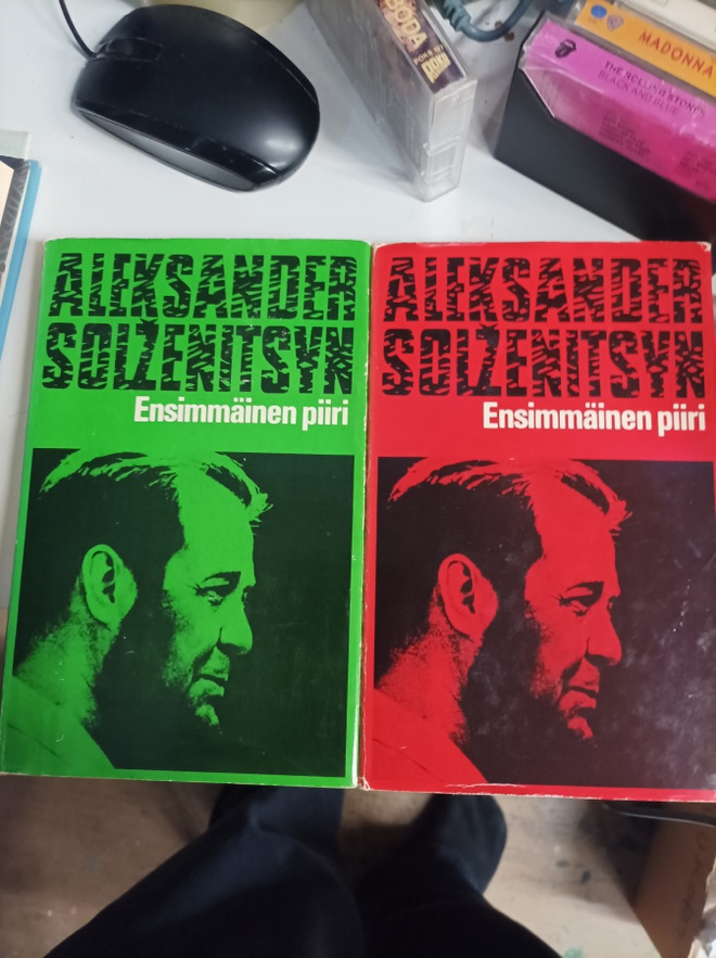 Alexander Zolzenitsyn Ensimmäinen piiri osat 1 ja 2