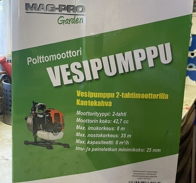 Vesipumppu 2-tahtimoottorilla KÄYTTÄMÄTÖN !