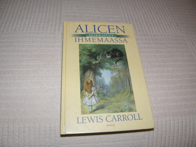 Lewis Carroll Alicen seikkailut ihmemaassa