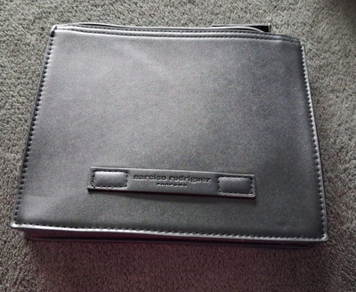 Narciso Rodriguez Meikkilaukku