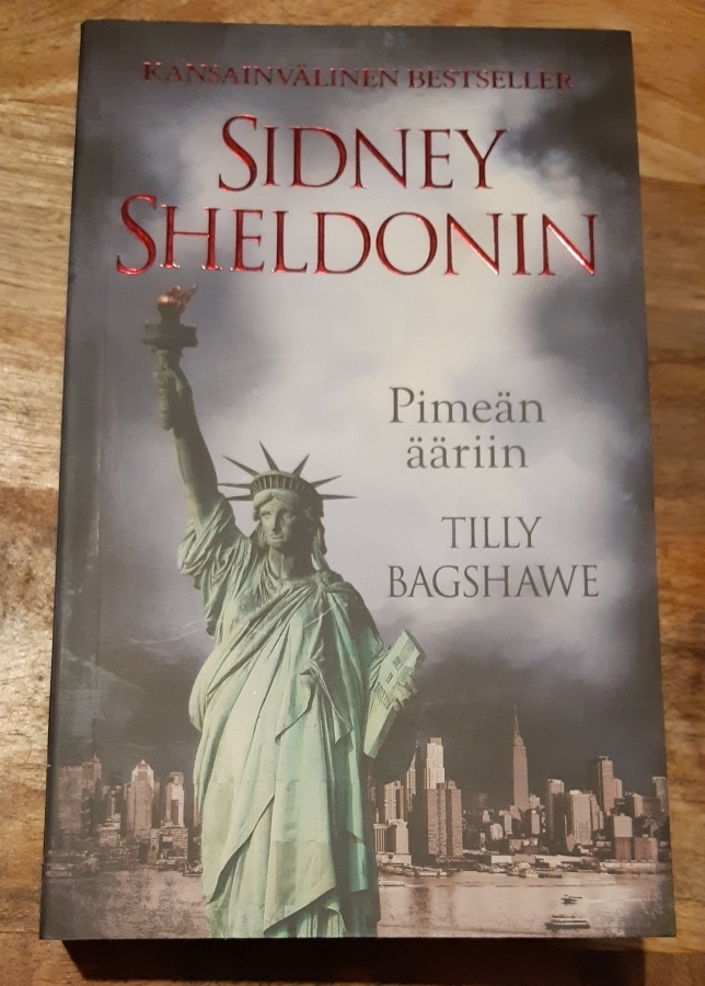 Tilly Bagshawe - Sidney Sheldonin Pimeän ääriin