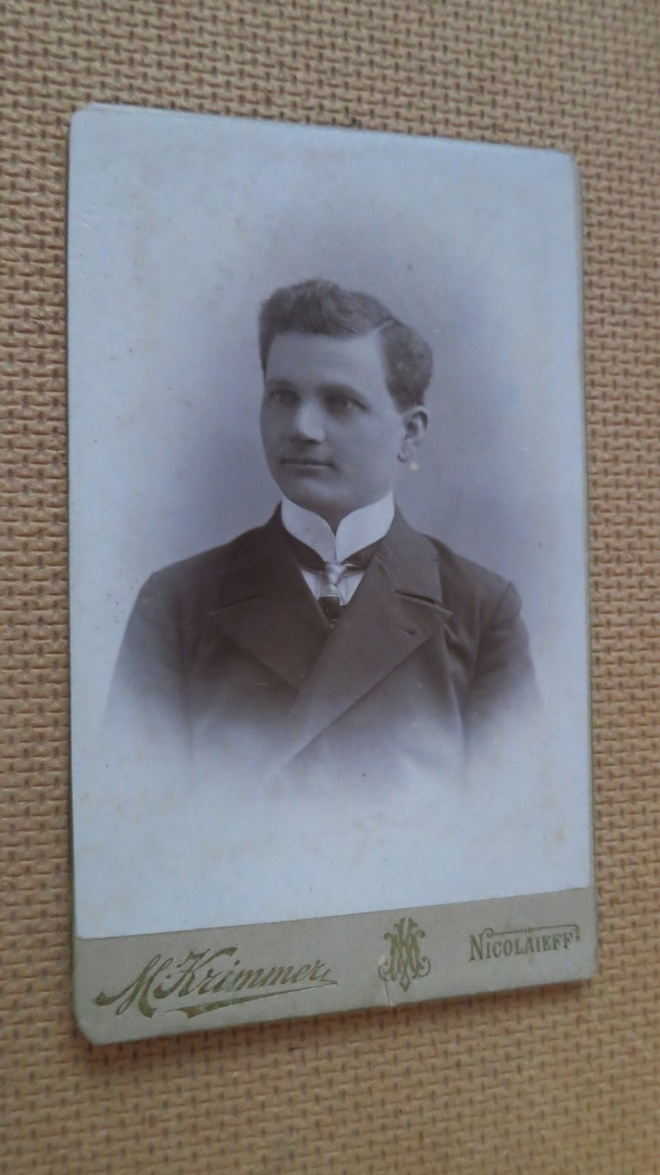 Pieni vintage pahvivalokuva
