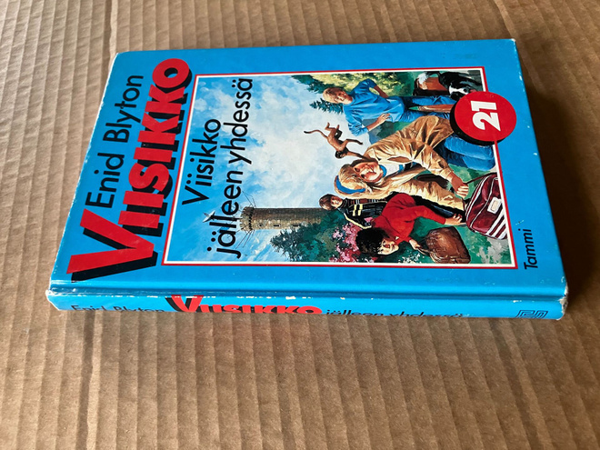 ENID BLYTON VIISIKKO JÄLLEEN YHDESSÄ HYVÄ