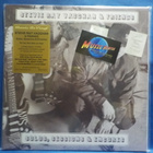 STEVIE RAY VAUGHAN & FRIENDS - SOLOS, SESSIONS & ENCORES 2LP - pikkukuva 1