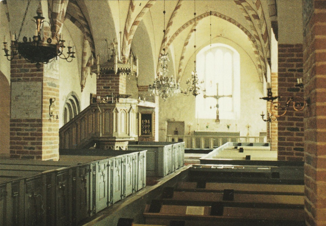 KIRKKOKORTTI - NAUVON KIRKKO - SISÄKUVA -3