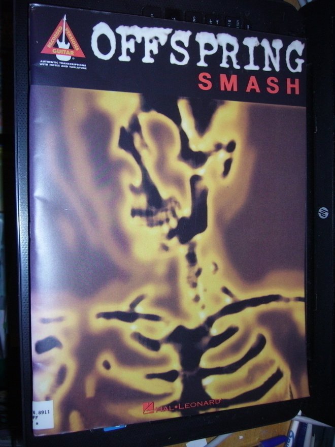 Nuottikirja : OFFSPRING : SMASH  ( sis. postikulut )