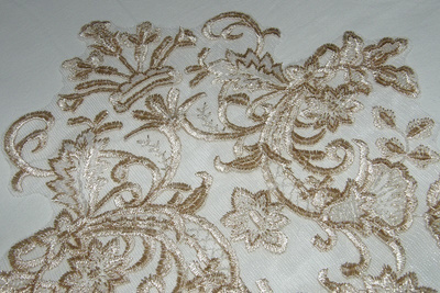 Pitsiapplikaatio beige / kulta 39 x 24 cm