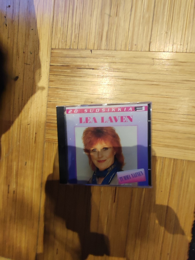 Lea Laven 20 Suosikkia Tumma Nainen