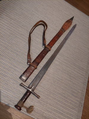Antiikki miekka