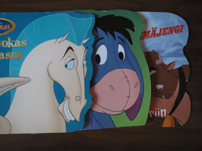 Disney: kolme kuvavihkosta