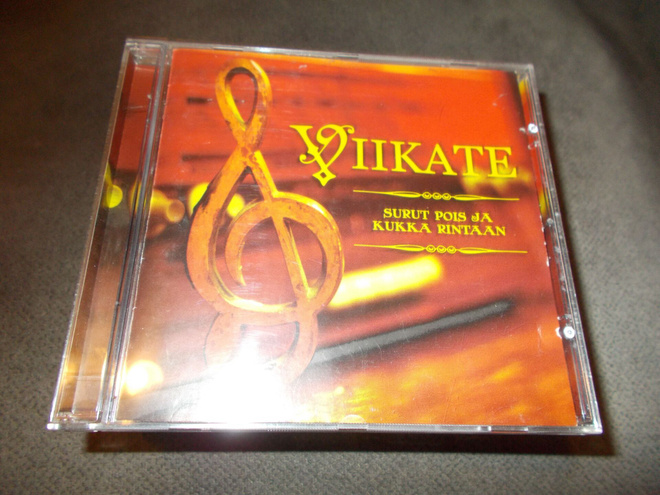 CD VIIKATE ** SURUT POIS JA KUKKA RINTAAN **