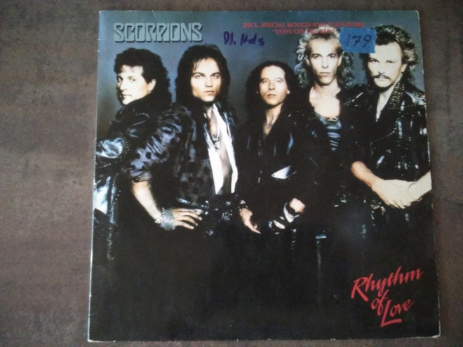 Scorpions - Rhythm Of Love
