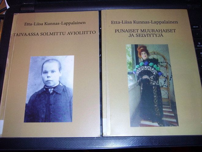 2 kpl Etta-Liisa Kunnas-Lappalainen kirjoja (SIS.PK )