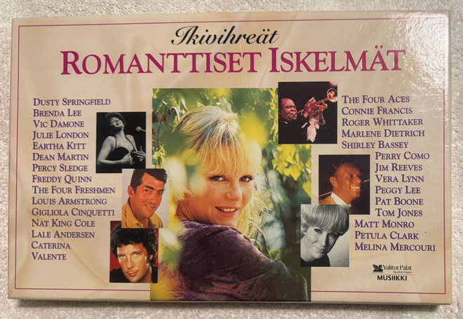 IKIVIHREÄT ROMANTTISET ISKELMÄT (4 CC KOKOELMA)