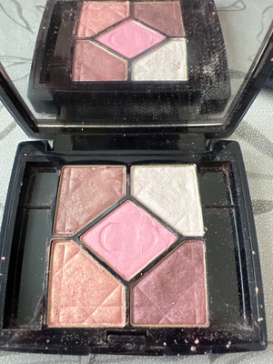 Dior luomiväri 770 pink idol