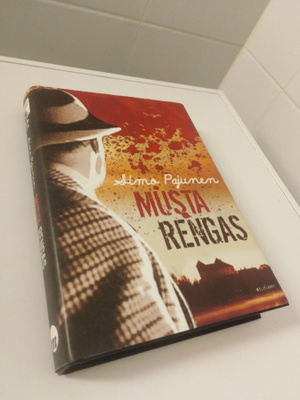 Simo Pajunen: Musta rengas