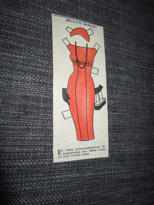 pieni paperinukke asu brigitte bardot v 1957