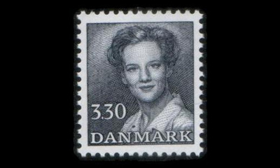 Tanska 794 ** MargretheI 3,30 kr siniharmaa (1984)