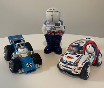 Jim Bamber Heroes -sarjan autot x 2 kpl ja keräilyfiguuri