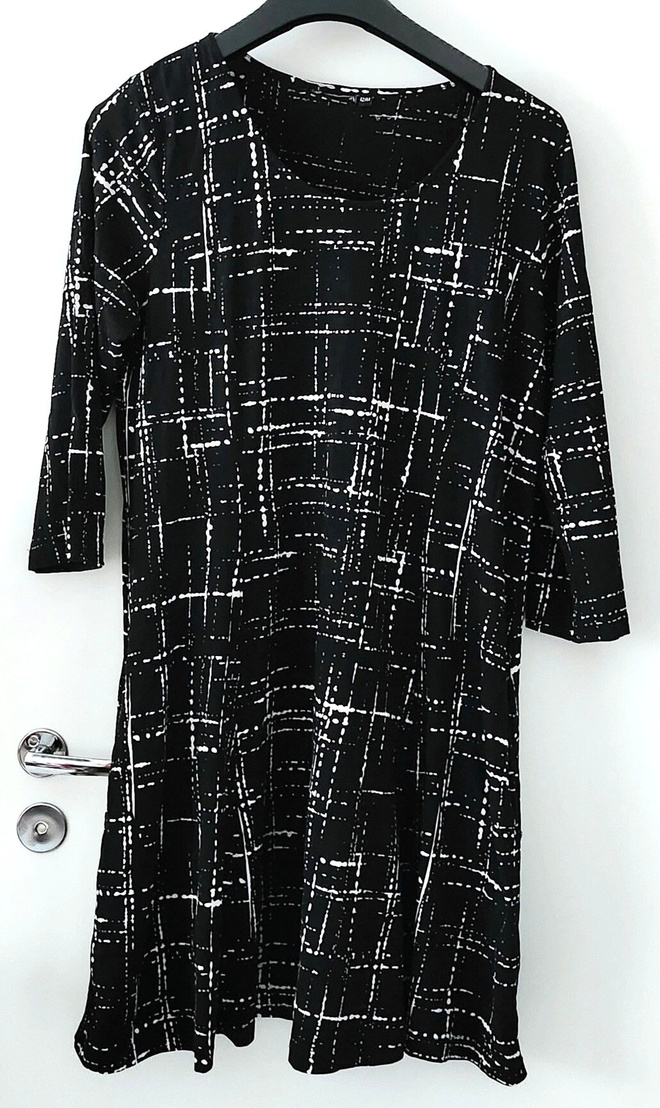 a-mallinen mekko 42-44 (taskut)