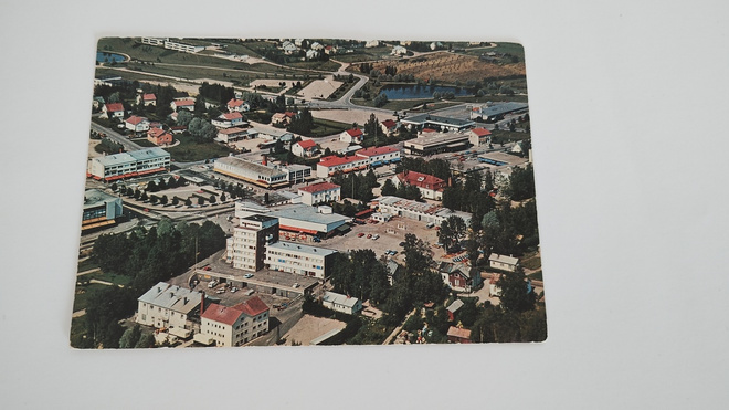 JÄMSÄ Gummeruksen Kirjakauppa