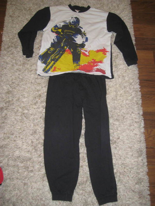 **KappAhl   koko 134/140 cm*