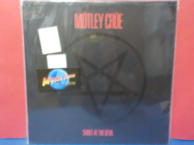 MÖTLEY CRUE - SHOUT AT THE DEVIL 80" GER REISSUE EX/EX LP