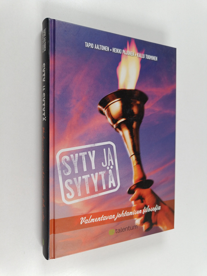 Heikki Pajunen ym. : Syty ja sytytä : valmentavan johtami...