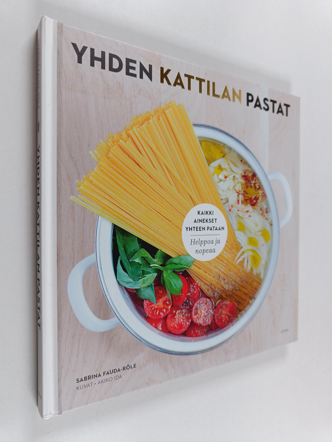 Sabrina Fauda-Role : Yhden kattilan pastat
