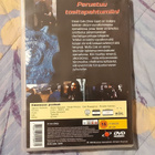 KÄÄRMEEN PESÄSSÄ dvd 1999 suomijulkaisu - pikkukuva 2
