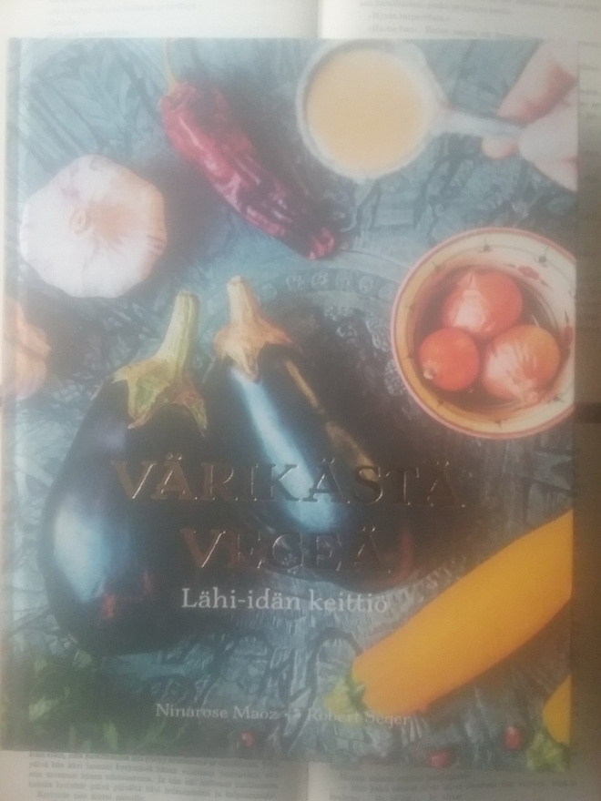 Ninarose Maoz - Värikästä vegeä (sid.)