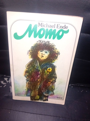 Michael Ende : Momo ( SIS POSTIKULU )