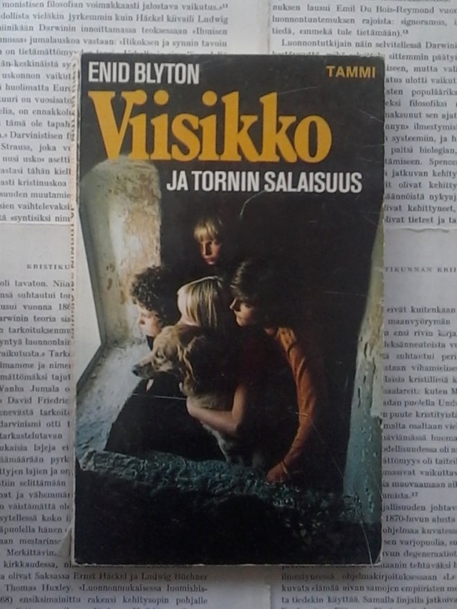 Enid Blyton - Viisikko ja tornin salaisuus (nid.)